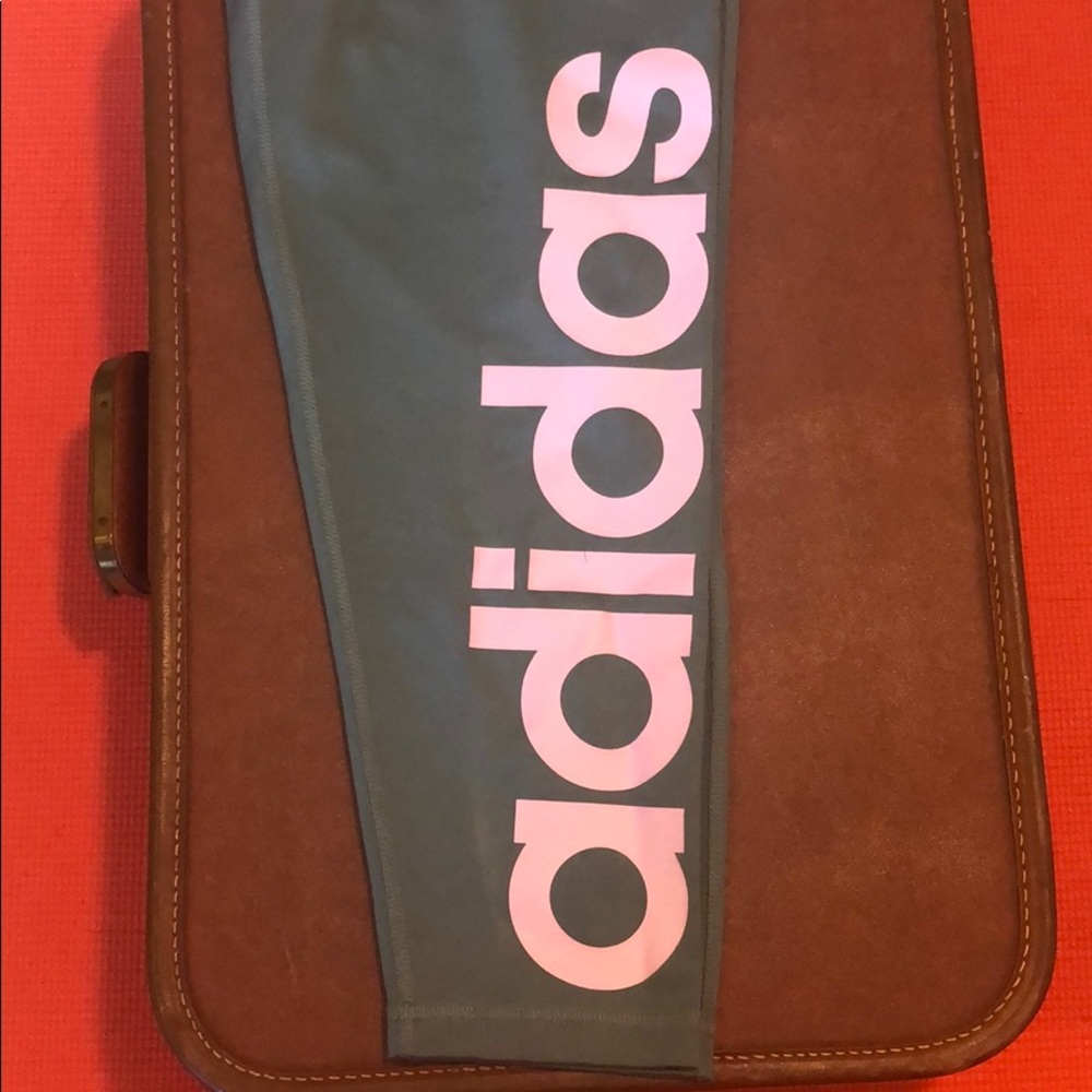 3/4 length Adidas leggings
